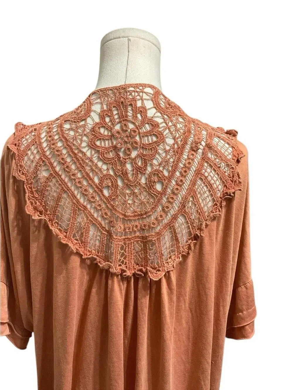 KORI AMERICA Cardigan M Peach Boho Crochet Back Open Front Kimono Preloved - A9